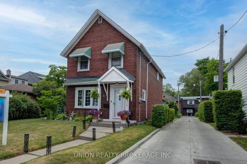 2 Kimberley Ave, Toronto, ON, M4E2Z2 | Card Image
