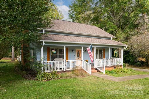 2105 22nd Ave Ne, Hickory, NC, 28601-0550 | Card Image