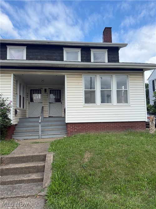 303-301-303 Roslyn Avenue Nw, Canton, OH, 44708 | Card Image