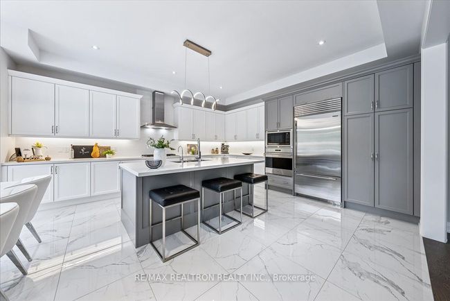 92 Klees Cres, House other with 4 bedrooms, 4 bathrooms and 2 parking in Aurora ON | Image 17
