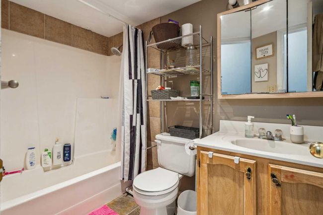 509 and 511 13 Avenue Ne, Home with 5 bedrooms, 2 bathrooms and 3 parking in Calgary AB | Image 44
