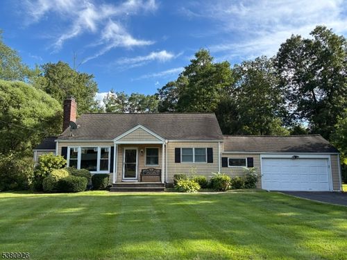 29 Forest Trl, Basking Ridge, NJ, 07920-1505 | Card Image