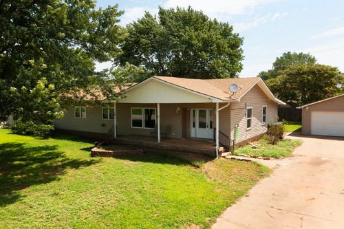 700 S Main St, Argonia, KS, 67004-9757 | Card Image