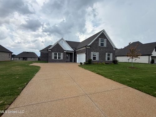 8888 Tucker Ln, Southaven, MS, 38672-1169 | Card Image