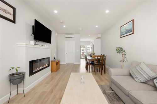 405-3351 Luxton Rd, Langford, BC, V9C0P2 | Card Image