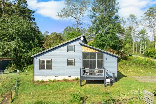 145 Duck Pond Dr, Marshall, NC, 28753-0500 | Card Image