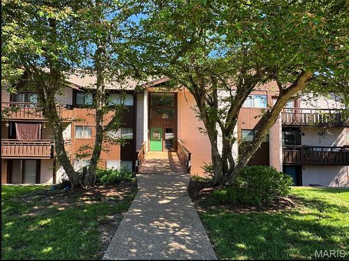 308-1400 Heritage Lndg, Saint Charles, MO, 63303-6188 | Card Image
