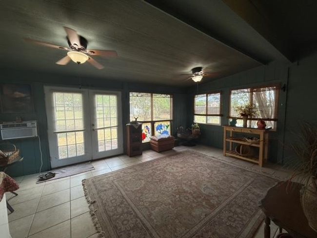 112 Penguin St, House other with 3 bedrooms, 2 bathrooms and null parking in Highland Haven TX | Image 17