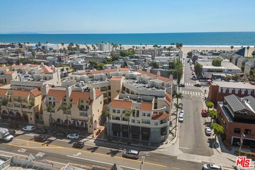apt-121-235 Main St, Venice, CA, 90291-5222 | Card Image