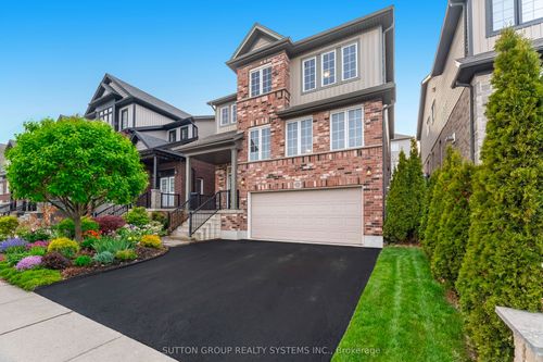 565 Sundew Dr, Waterloo, ON, N2V0B9 | Card Image