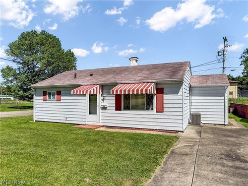 416 Martha St, Yorkville, OH, 43971-1116 | Card Image