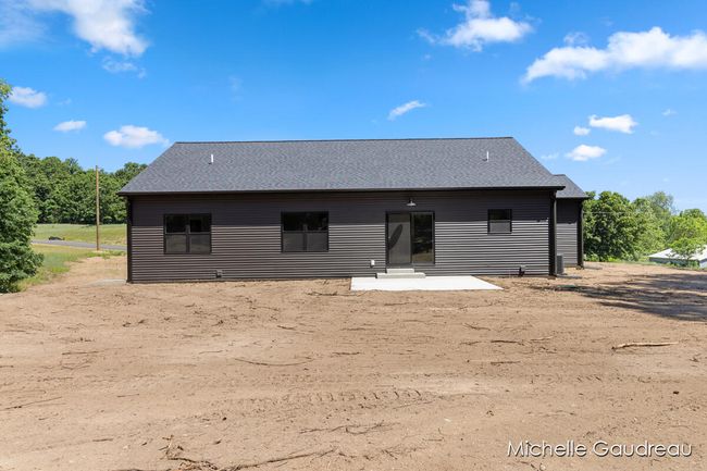 3551 Leaf Ln, House other with 3 bedrooms, 3 bathrooms and null parking in Freeport MI | Image 40