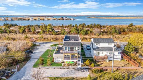 12 Oak Beach Rd, Oak Beach, NY, 11702 | Card Image