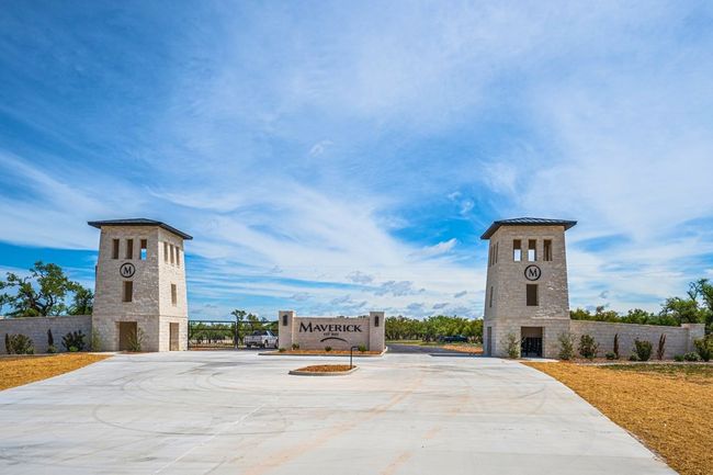 556 Cliff View Loop, Home with 6 bedrooms, 7 bathrooms and null parking in Harper TX | Image 79