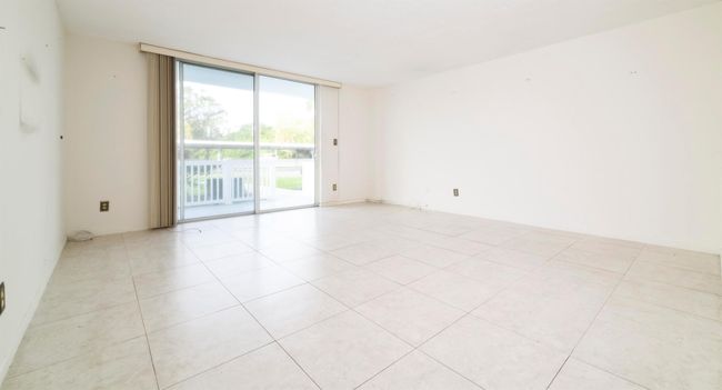 APT-131 - 3190 N Atlantic Ave, Condo with 2 bedrooms, 2 bathrooms and null parking in Cocoa Beach FL | Image 4