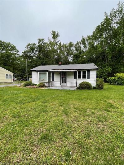 37505 General Mahone Boulevard, House other with 3 bedrooms, 1 bathrooms and null parking in Ivor VA | Image 1