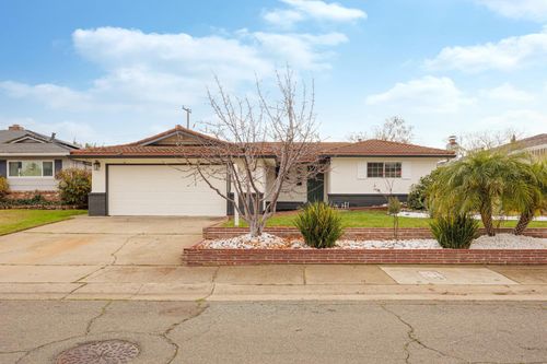 6920 Maita Circle, Sacramento, CA, 95820 | Card Image