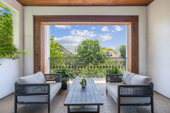 2210 Boll St, House other with 3 bedrooms, 5 bathrooms and null parking in Dallas TX | Image 26