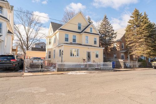 46 Orlando St, Springfield, MA, 01108-2412 | Card Image