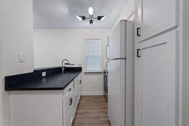 APT-205 - 4103 Speedway, Condo with 0 bedrooms, 1 bathrooms and 1 parking in Austin TX | Image 10