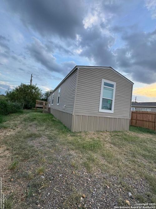 1608 Hildago, Cotulla, TX, 78017 | Card Image