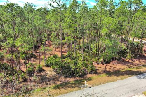 2221 Canton Ave, Alva, FL, 33920-1829 | Card Image