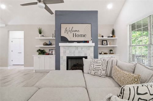 1431 Leslie Street, Bentonville, AR, 72713 | Card Image