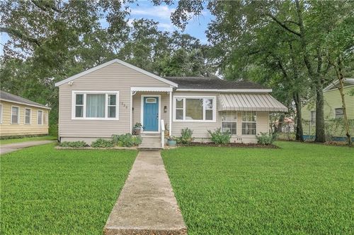 1658 Hollywood Blvd, Biloxi, MS, 39531-3406 | Card Image