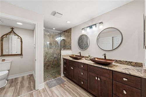 102-11040 Harbour Yacht Ct, FORT MYERS, FL, 33908-1117 | Card Image