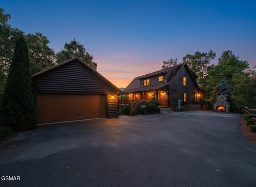 3706 Nathan Way, Sevierville, TN, 37862-2416 | Card Image