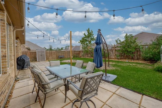 Wonderful patio for entertaining | Image 36