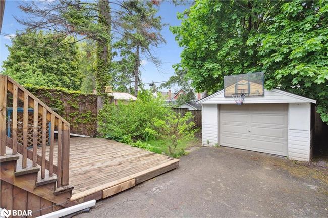 289 Houghton Ave S, House other with 3 bedrooms, 3 bathrooms and 5 parking in Hamilton ON | Image 36