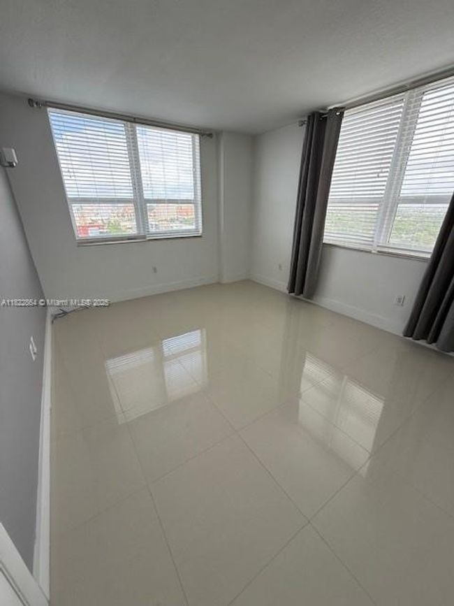 1710 - 3232 Sw 22 Nd Ter, Condo with 2 bedrooms, 2 bathrooms and null parking in Miami FL | Image 21