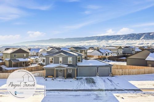 6743 Rogue River Rd, Casper, WY, 82604-4503 | Card Image