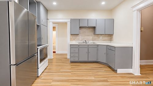 2nd-floor-17 Bond Street, Hartford, CT, 06114 | Card Image