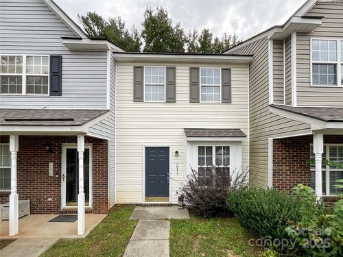 7841 Petrea Ln, Charlotte, NC, 28227-1062 | Card Image