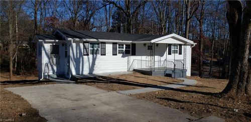 1711 Alexsandria Rd, Greensboro, NC, 27405-2701 | Card Image