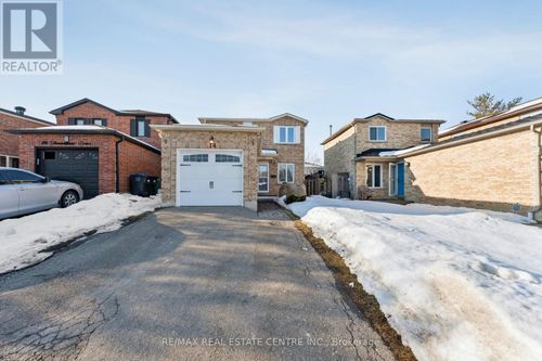 14 Glenmanor Drive, Brampton (Heart Lake West), ON, L6Z3Z4 | Card Image