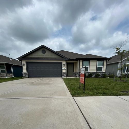 640 W Lanesfield St, Gardner, KS, 66030-2900 | Card Image