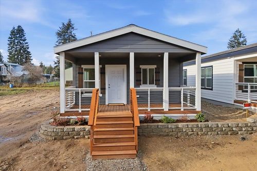 617 S State Ave, Newport, WA, 99156-9249 | Card Image