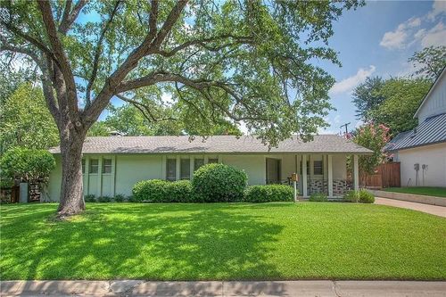 616 Edgefield Rd, Fort Worth, TX, 76107-1022 | Card Image