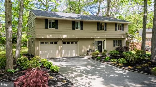 12 Club Ln, WILMINGTON, DE, 19810-3309 | Card Image