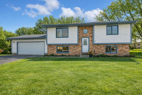 144 Hedman Ln, Monticello, MN, 55362-8985 | Card Image