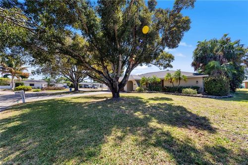 1364 Currier Cir, FORT MYERS, FL, 33919-1926 | Card Image