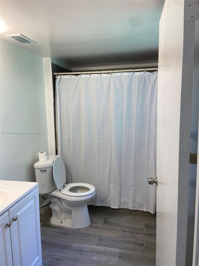 APT-11 - 4241 W Mcnab Rd, Condo with 2 bedrooms, 2 bathrooms and null parking in Pompano Beach FL | Image 18