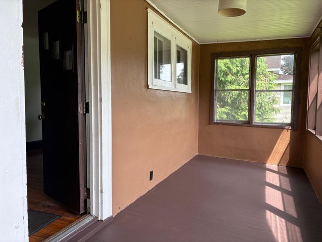 Front Porch | Image 4