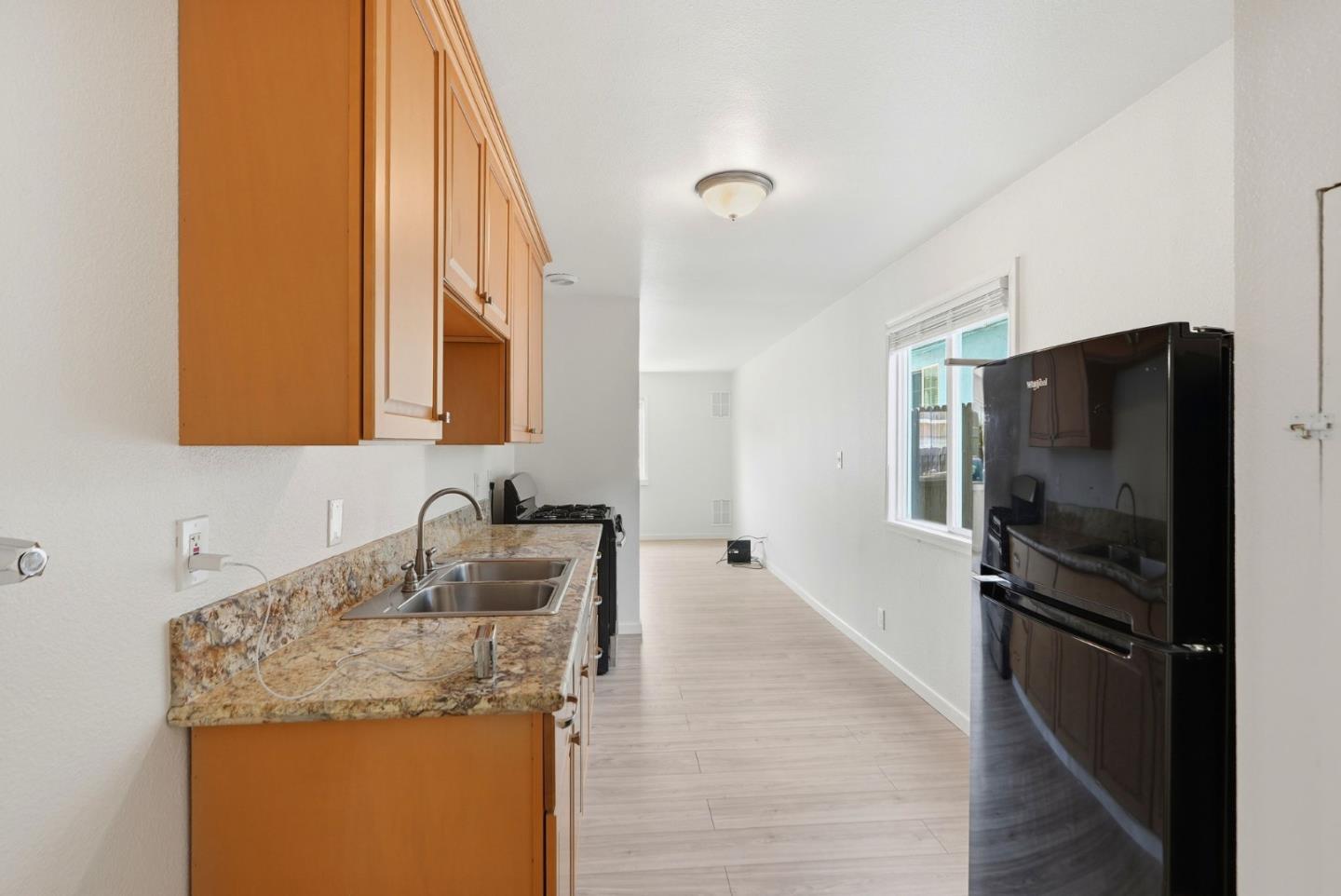 Residential Income in Oakland 4