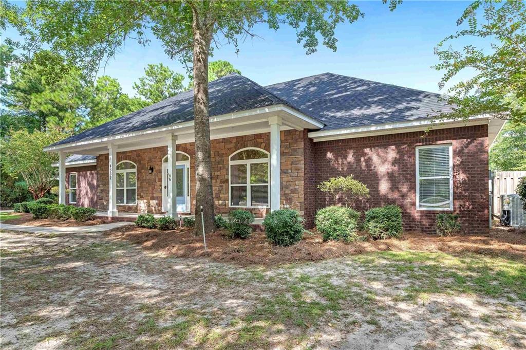 Mill House Rd, Gulf Shores, AL 36542