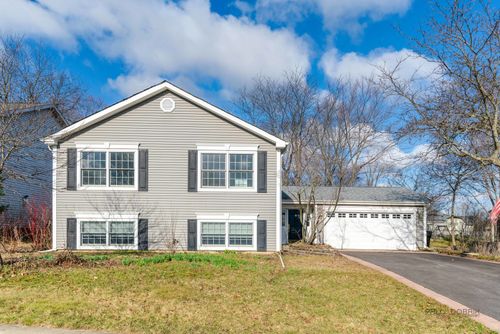 765 Old Mill Grove Rd, Lake Zurich, IL, 60047-2817 | Card Image