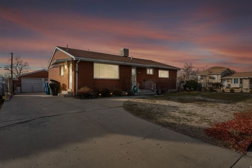912 S 100 E, Orem, UT, 84058-7002 | Card Image